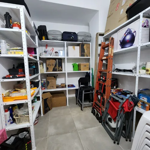 מדפים למחסן ביתי